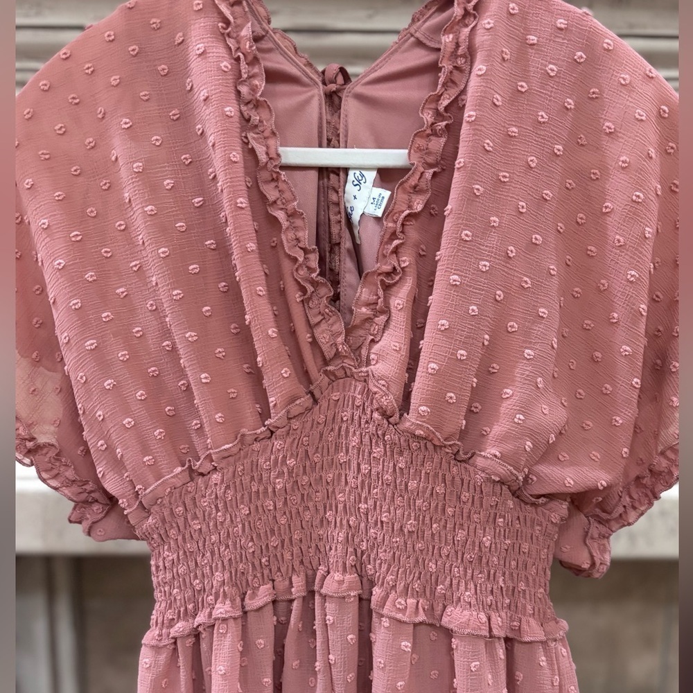 She + Sky Ruffled V-Neck Romper Shorts Size Medium - Picture 4 of 6